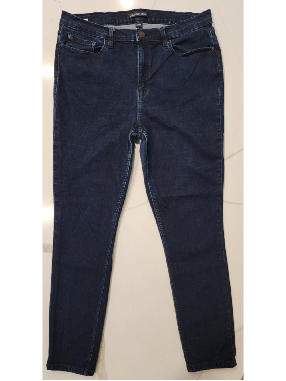 Calvin Klein Jeans Women 
16 Dark Wash High Rise Skinny Stretch Repreve Denim